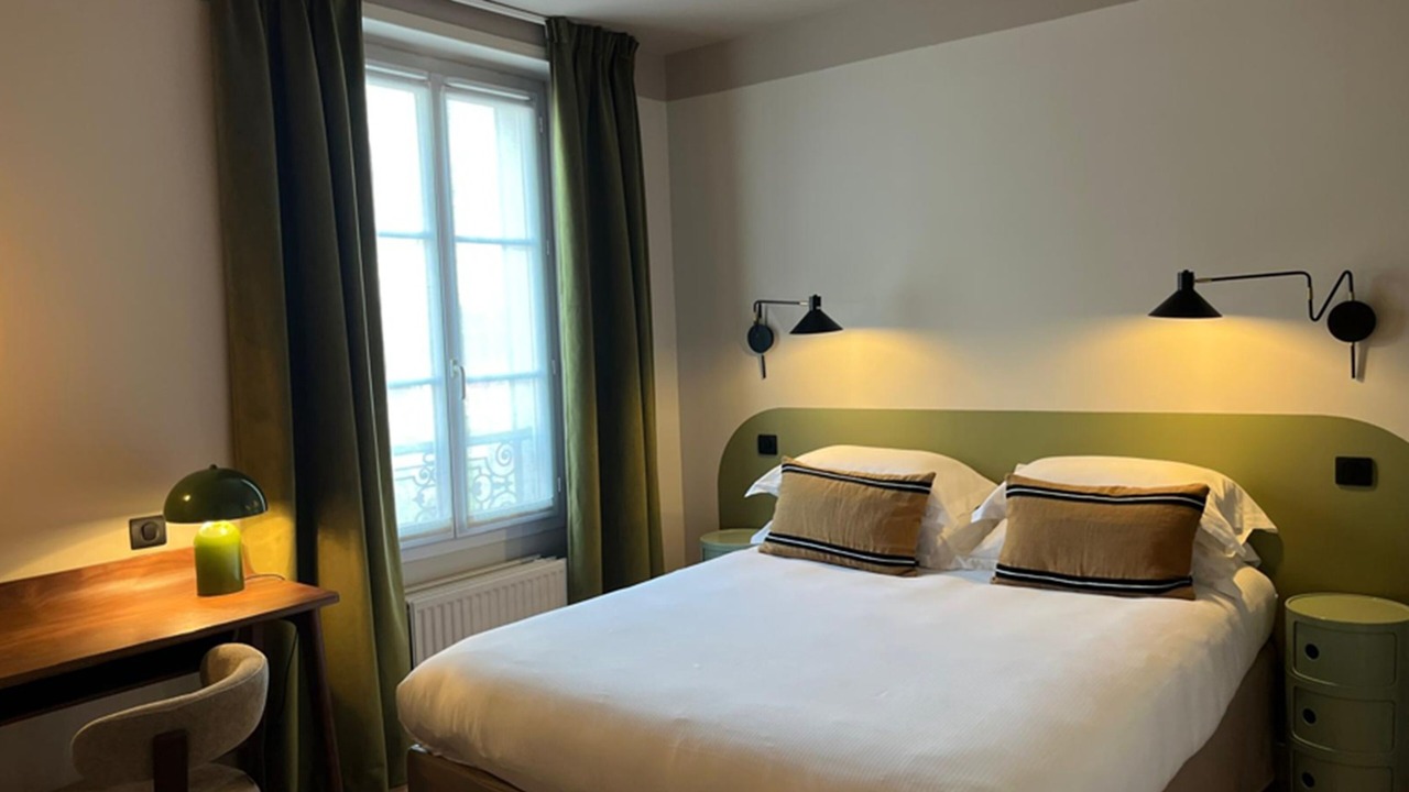 Photo of Bedroom in Clamart