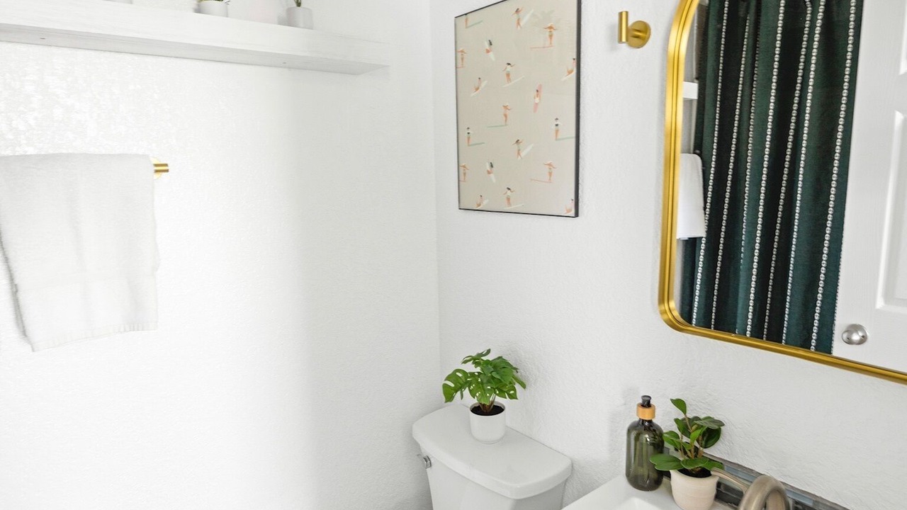 Photo of Bathroom in Surfside Beach