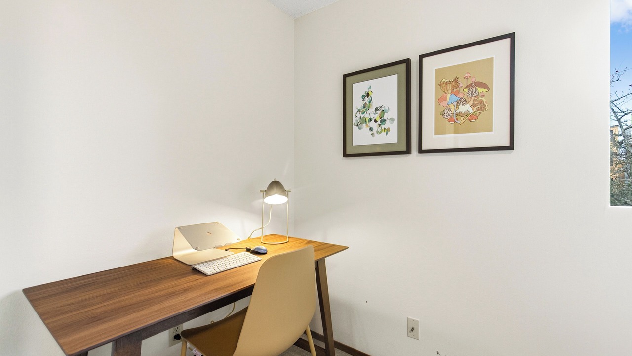 Photo of Bedroom in Minor