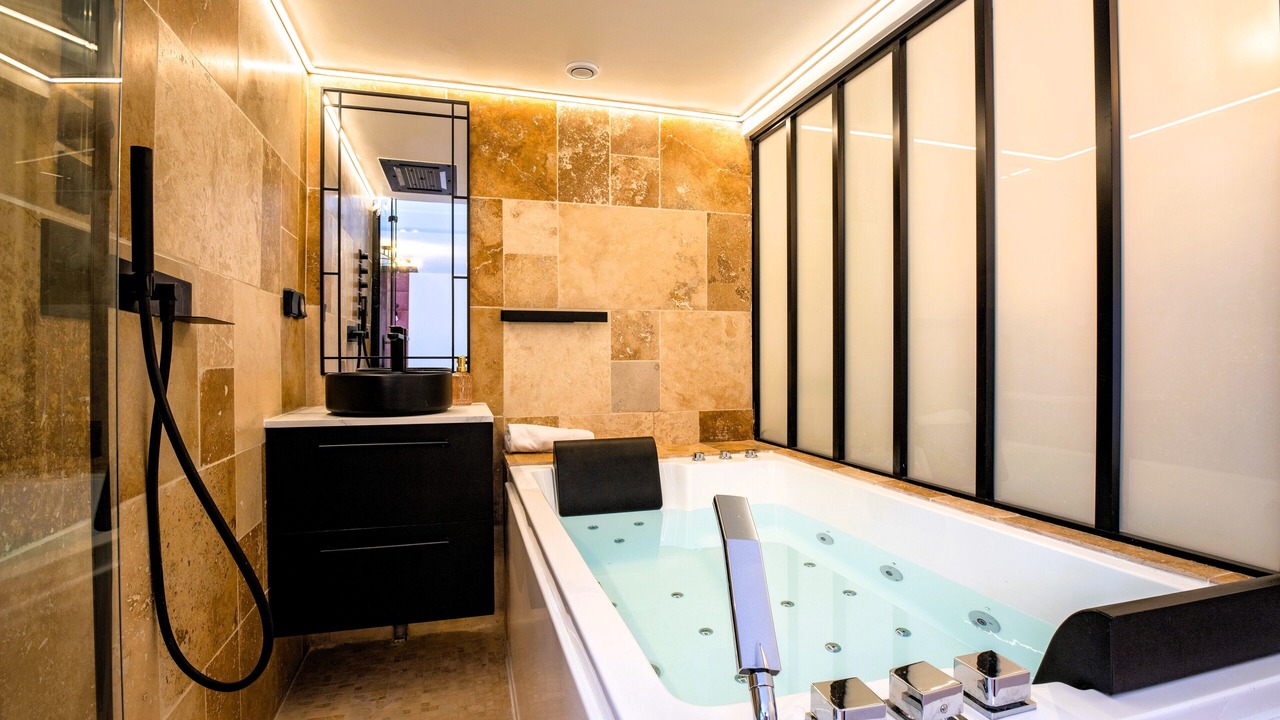 Photo of Bathroom in Croix-d'Argent