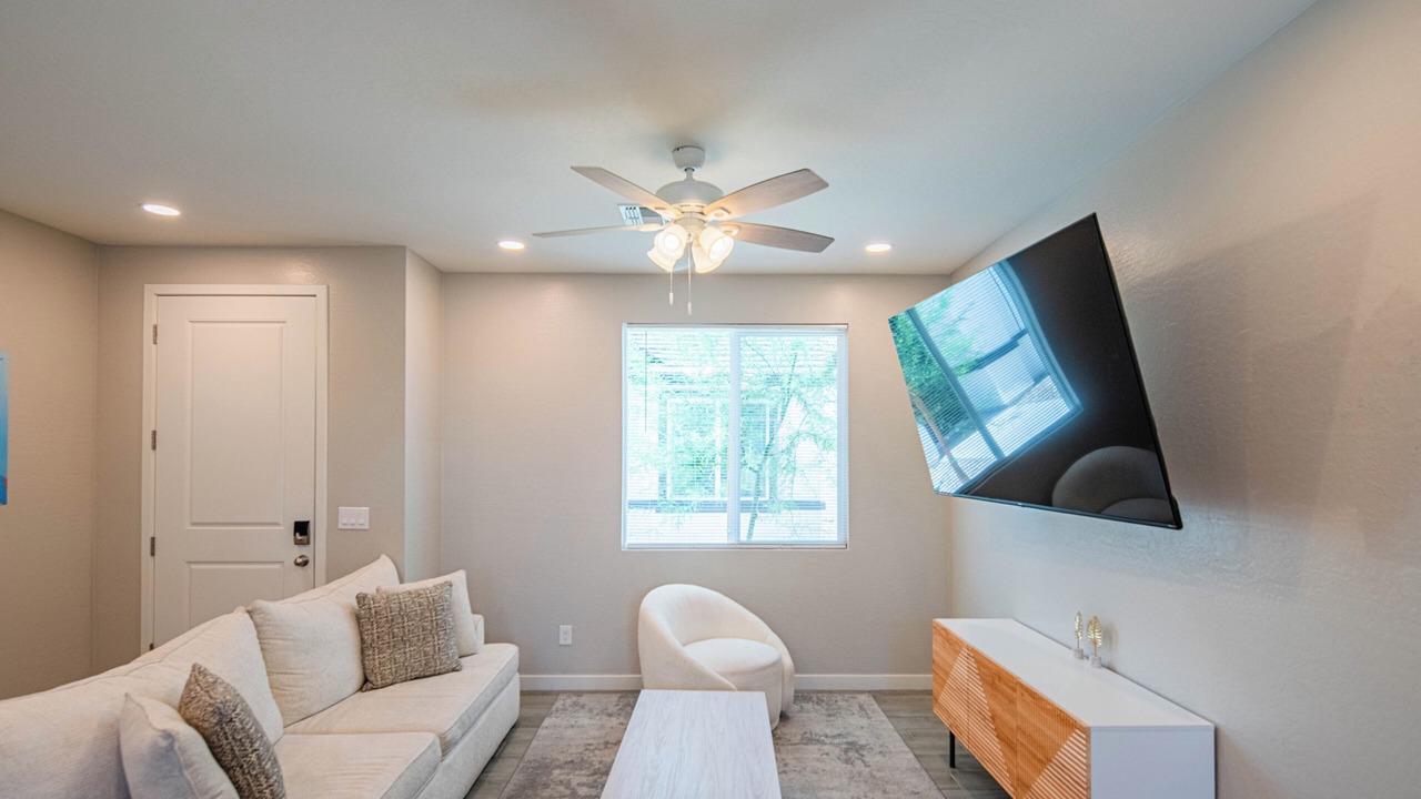 Photo of Livingroom in Glendale