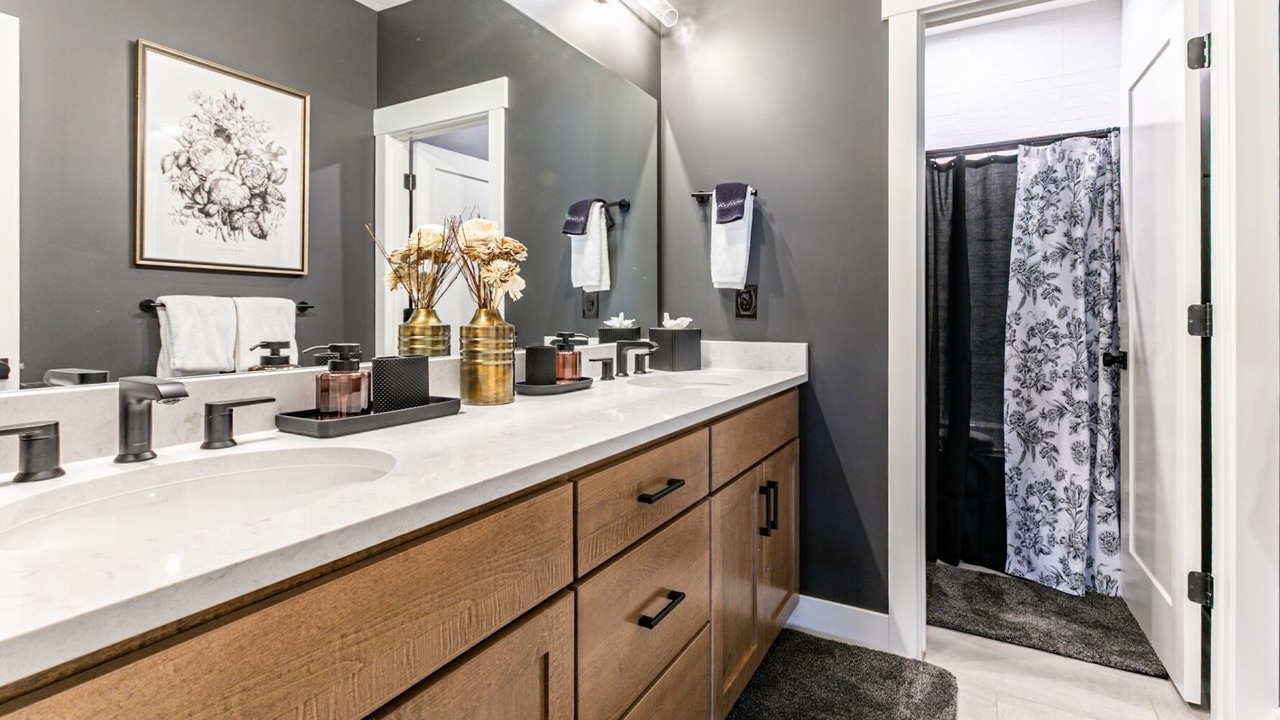 Photo of Bathroom in Deer Mountain