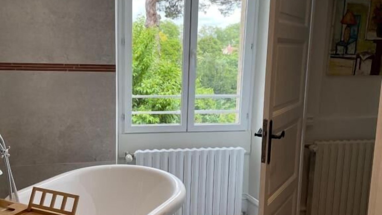 Photo of Bathroom in Mirepoix