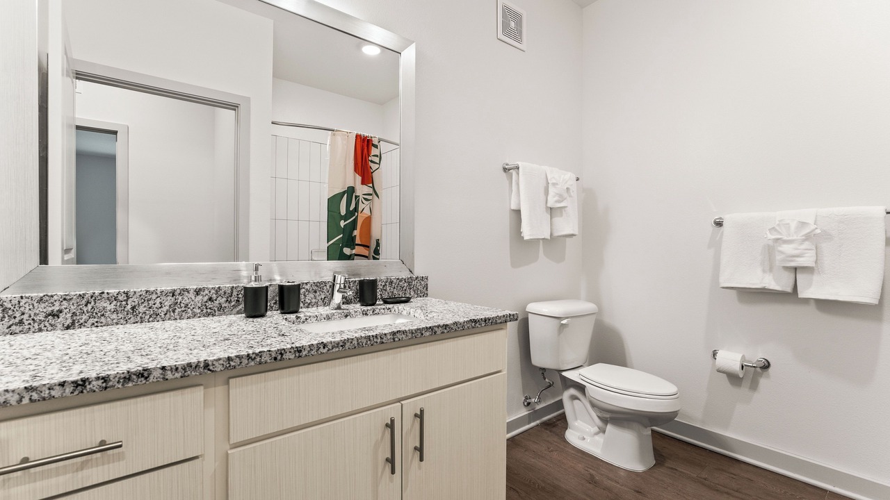 Photo of Bathroom in Bay Lake