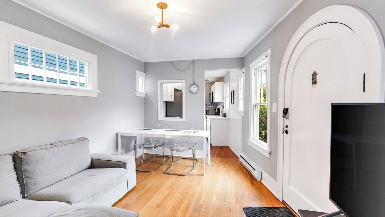 Photo of Bedroom in Montlake