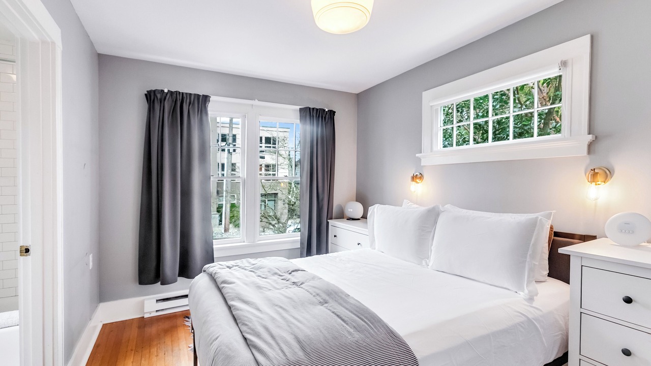 Photo of Bedroom in Montlake