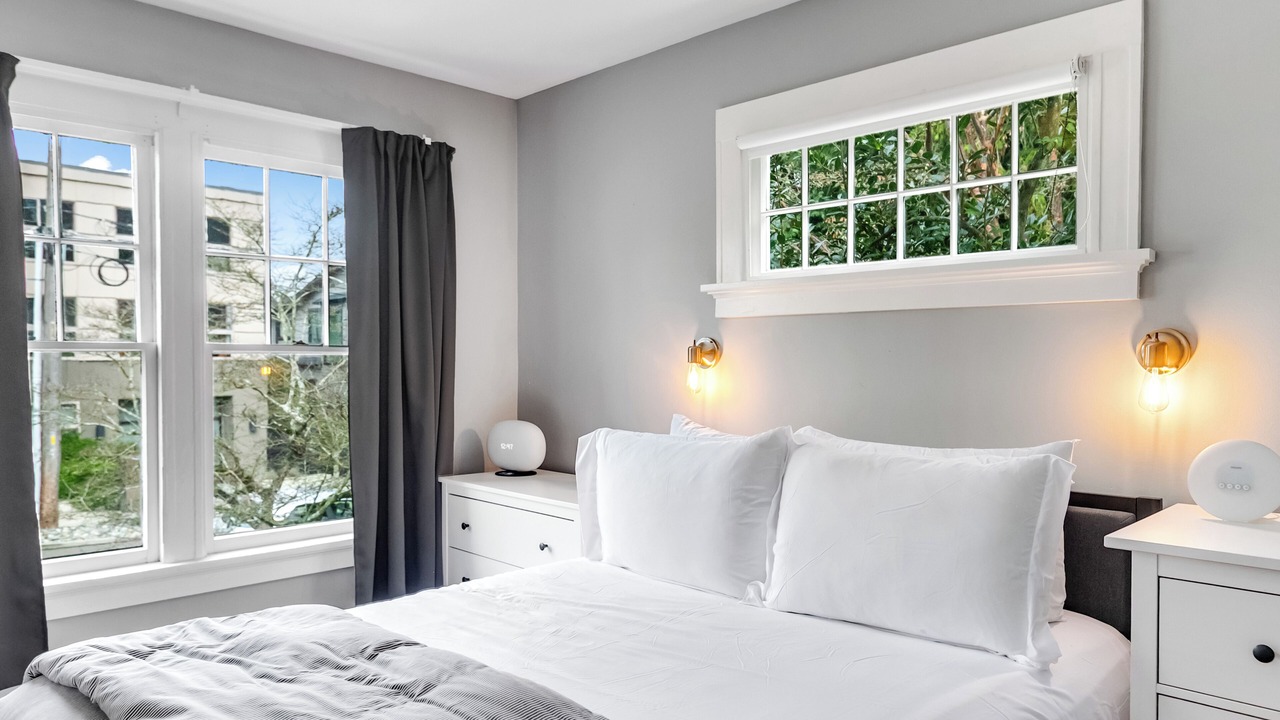 Photo of Bedroom in Montlake