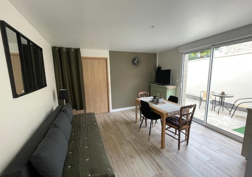 Photo of Others in Esquay-sur-Seulles