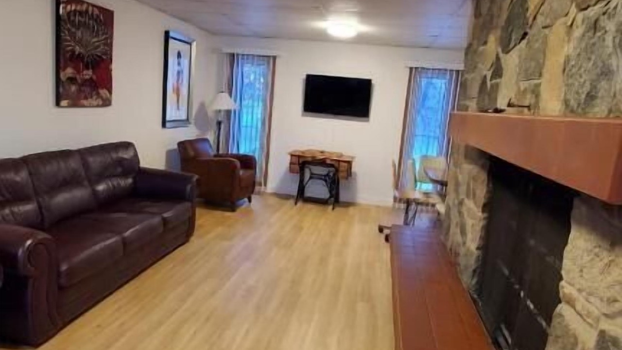 Photo of Livingroom in Regina