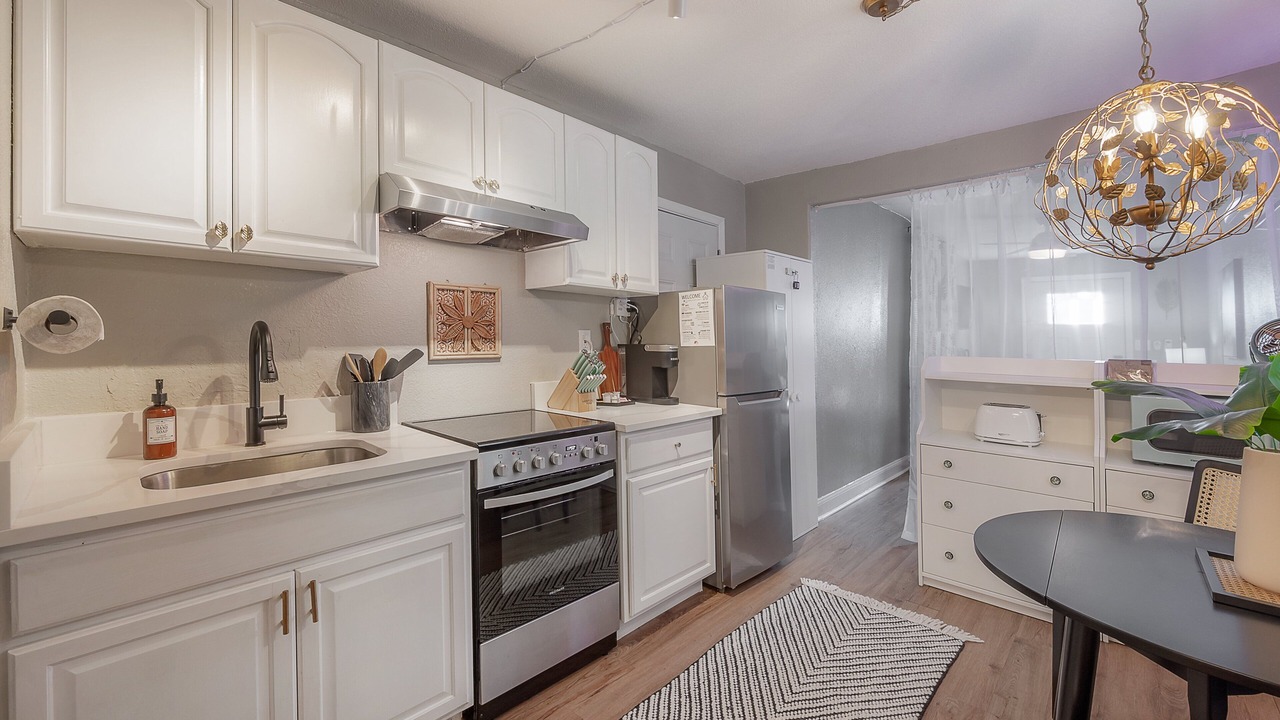 Photo of Others in Egypt Lake-Leto