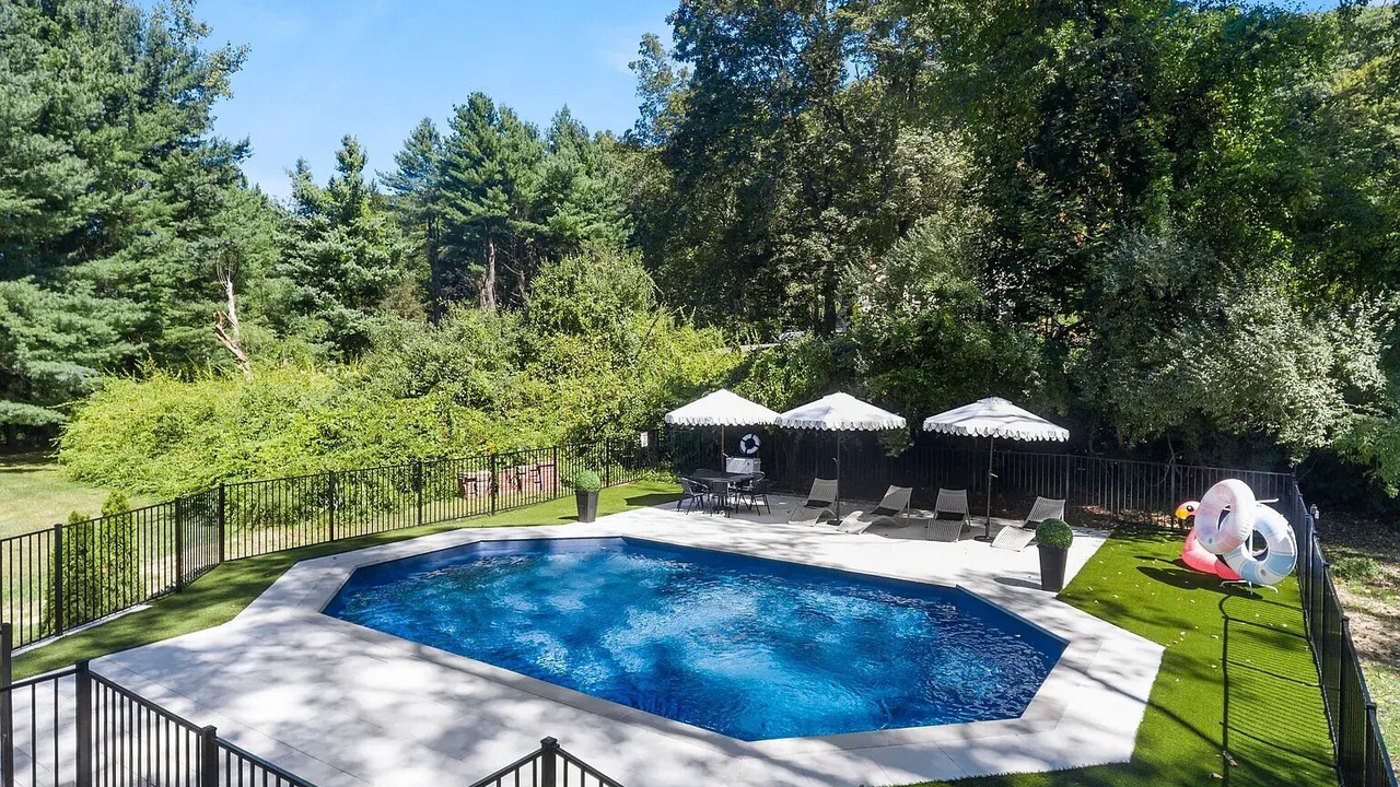 Photo of Outdoor in Redding Ridge