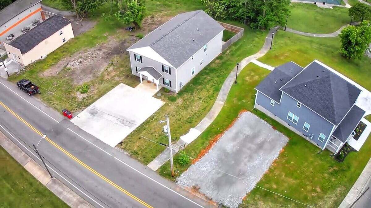 Photo of Others in Clarksville