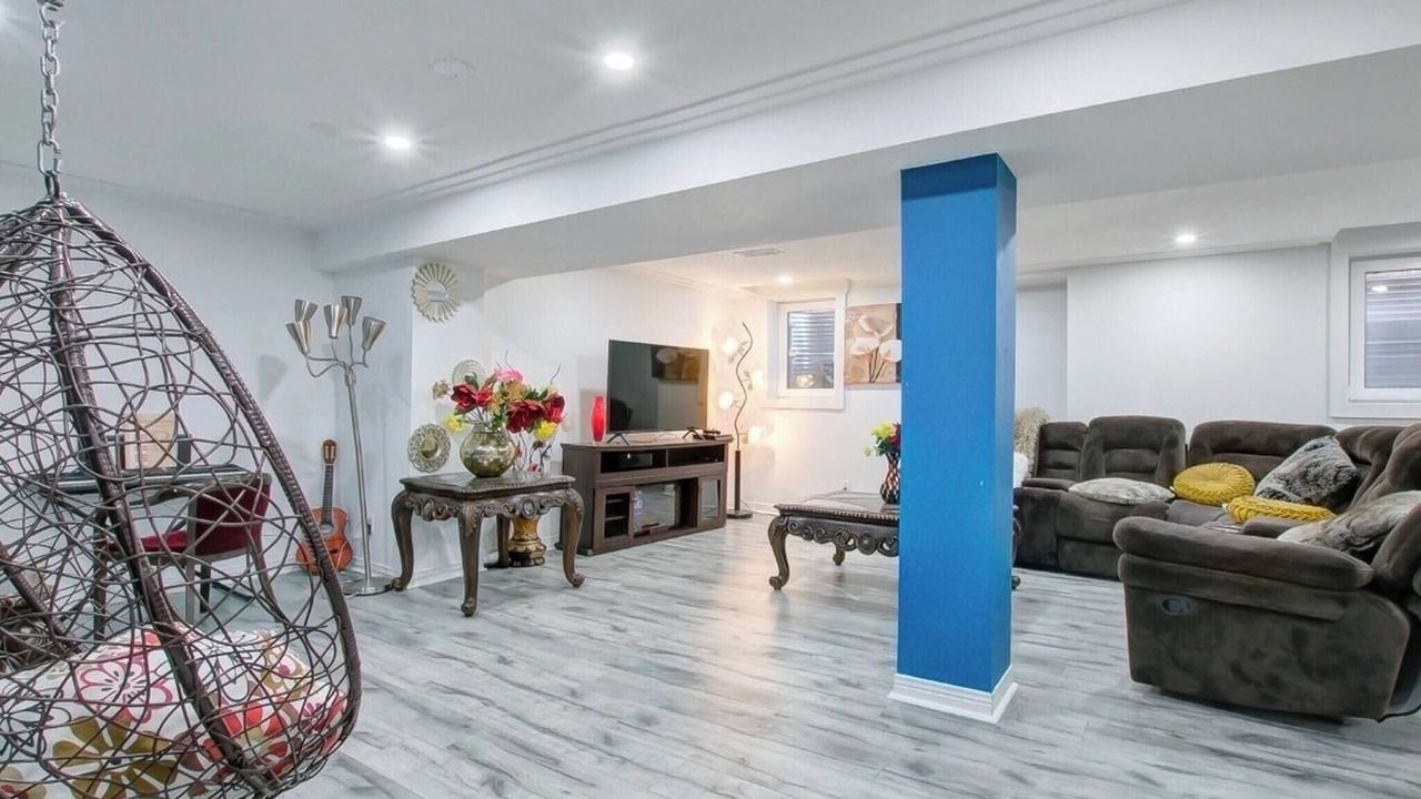 Photo of Livingroom in Durham Region