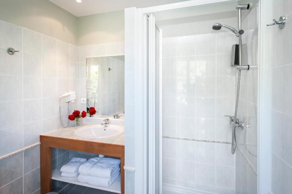 Photo of Bathroom in Meyrueis