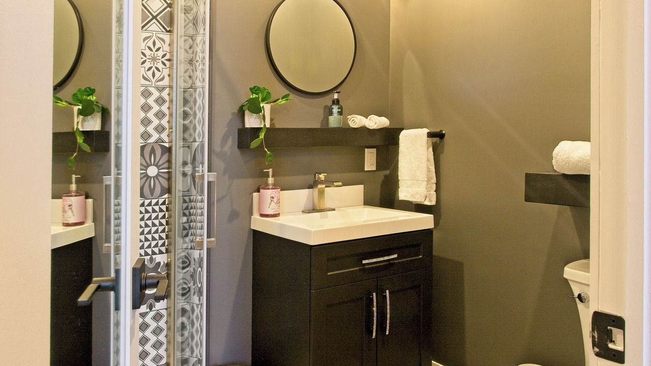 Photo of Bathroom in Brockville