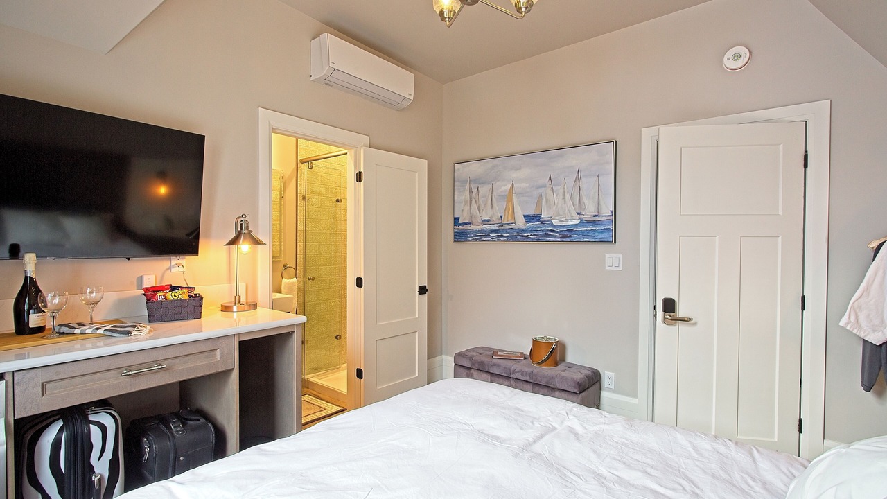Photo of Bedroom in Brockville