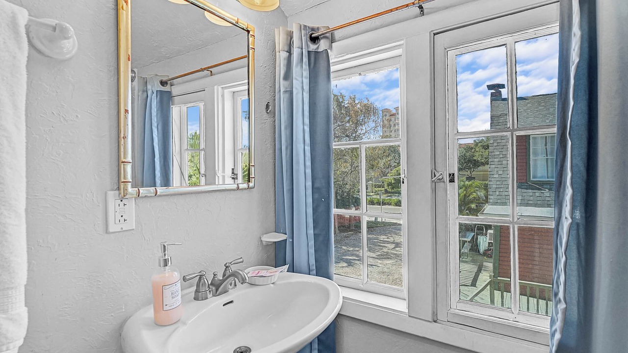 Photo of Bathroom in Central Sarasota
