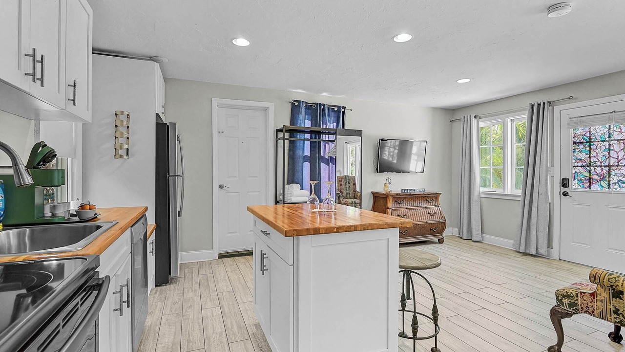 Photo of Bedroom in Central Sarasota