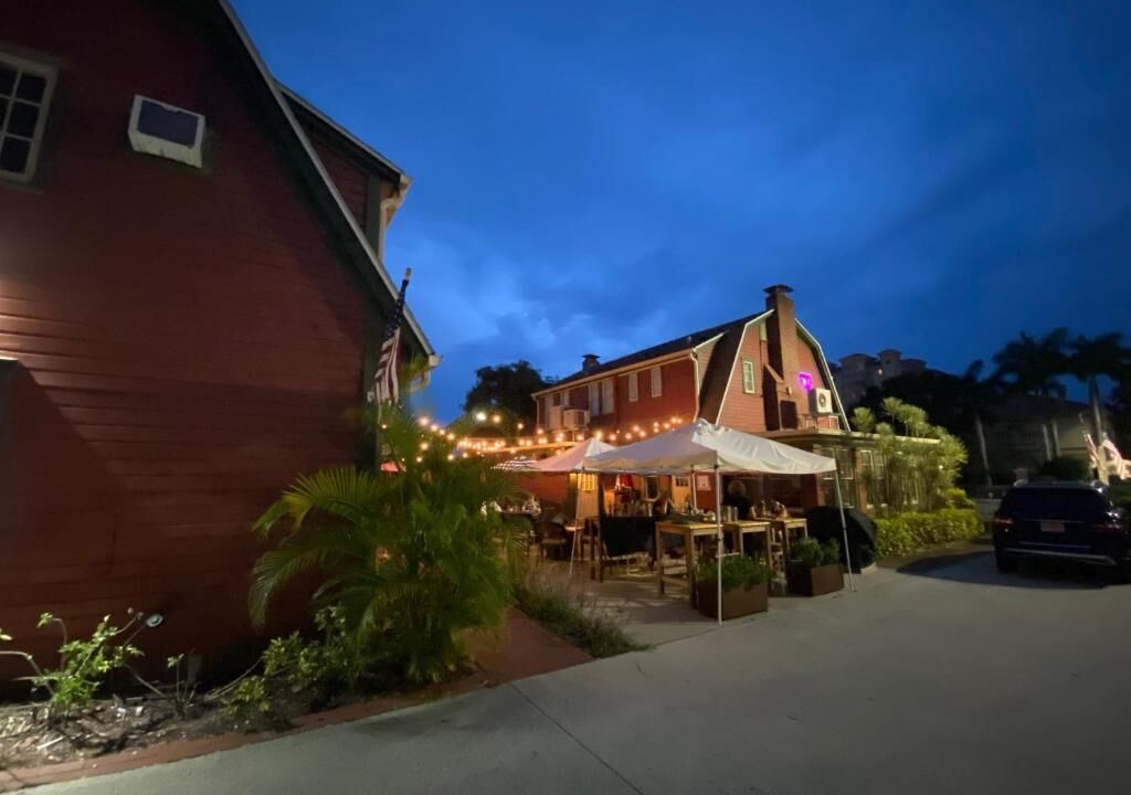 Photo of Outdoor in Central Sarasota