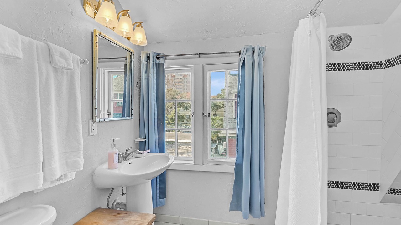 Photo of Bathroom in Central Sarasota