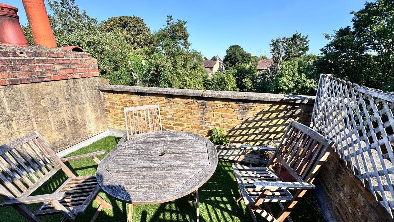 Photo of Outdoor in Ealing Common