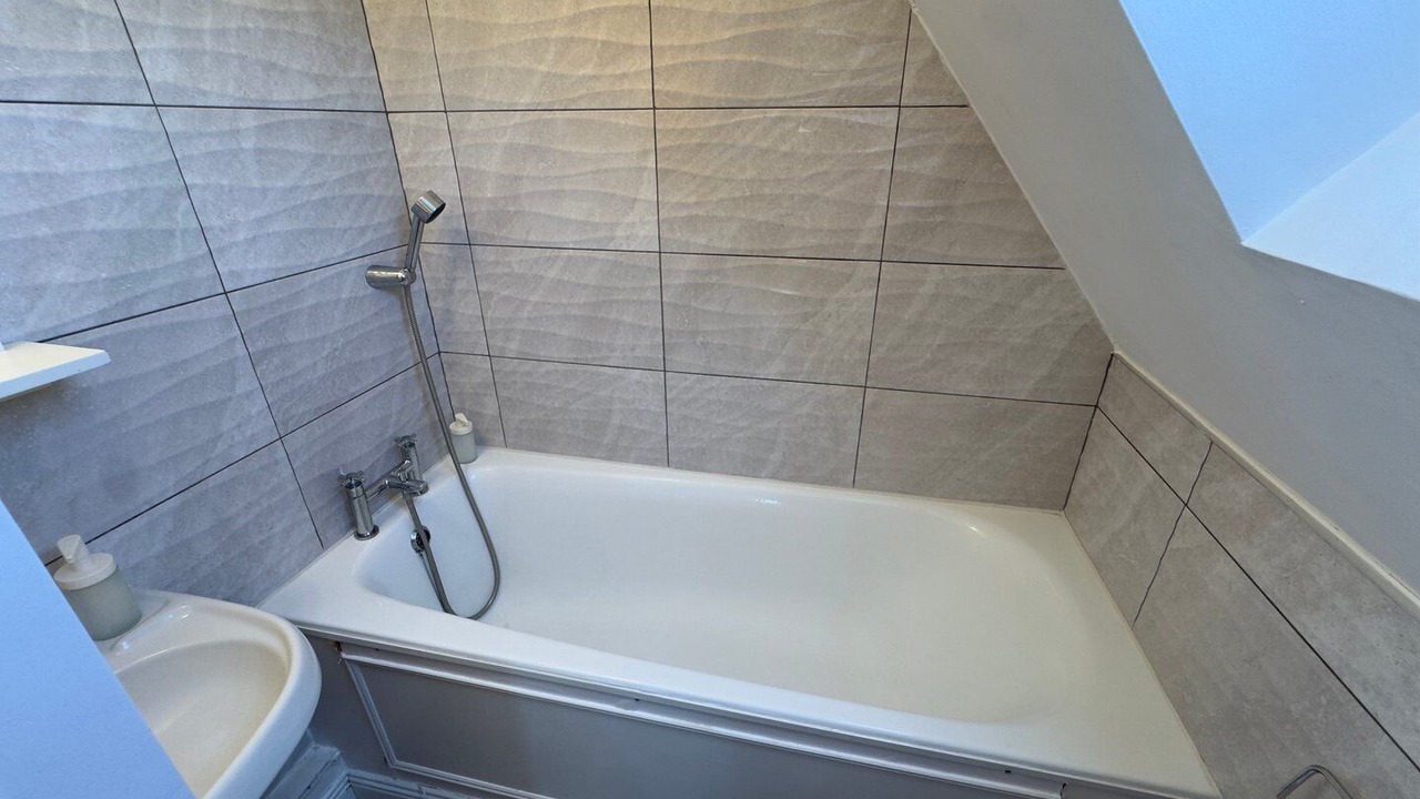 Photo of Bathroom in Ealing Common