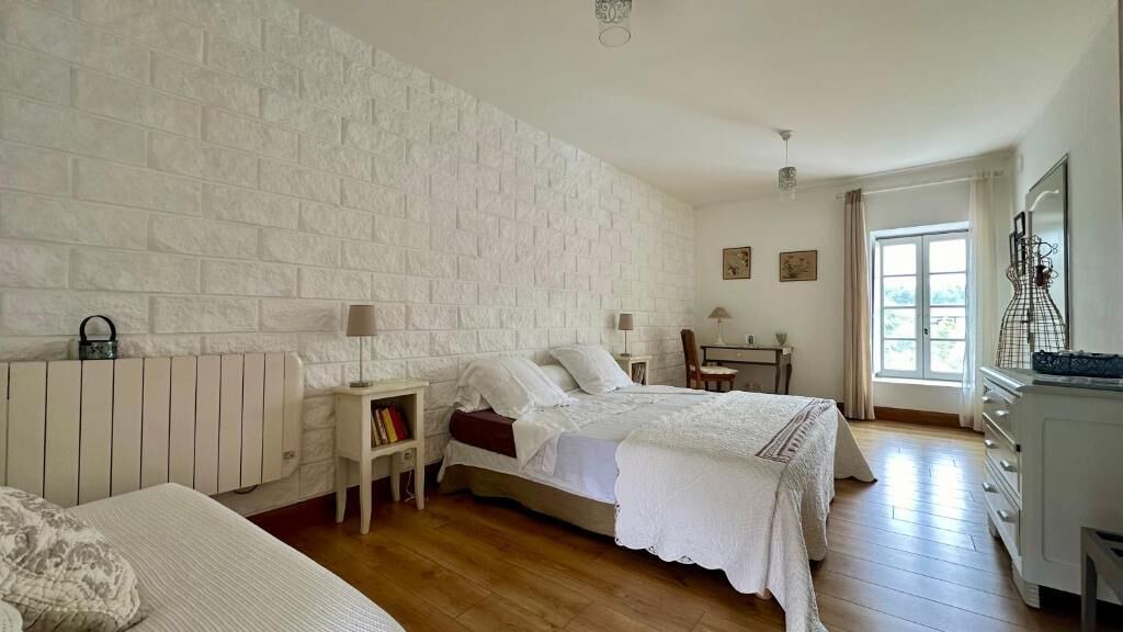 Photo of Others in Le Tatre