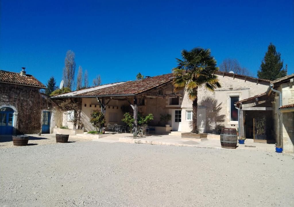 Photo of Outdoor in Le Tatre