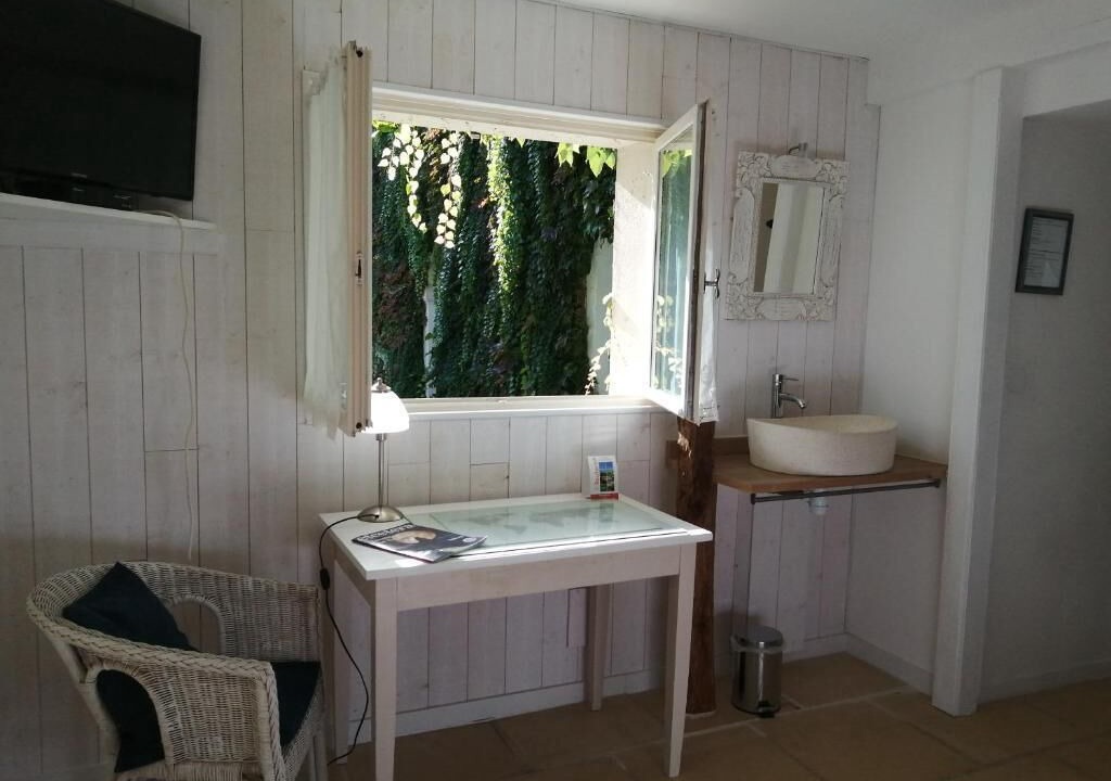 Photo of Others in Le Tatre