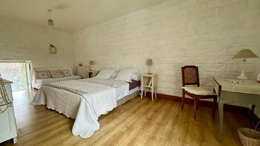 Photo of Others in Le Tatre