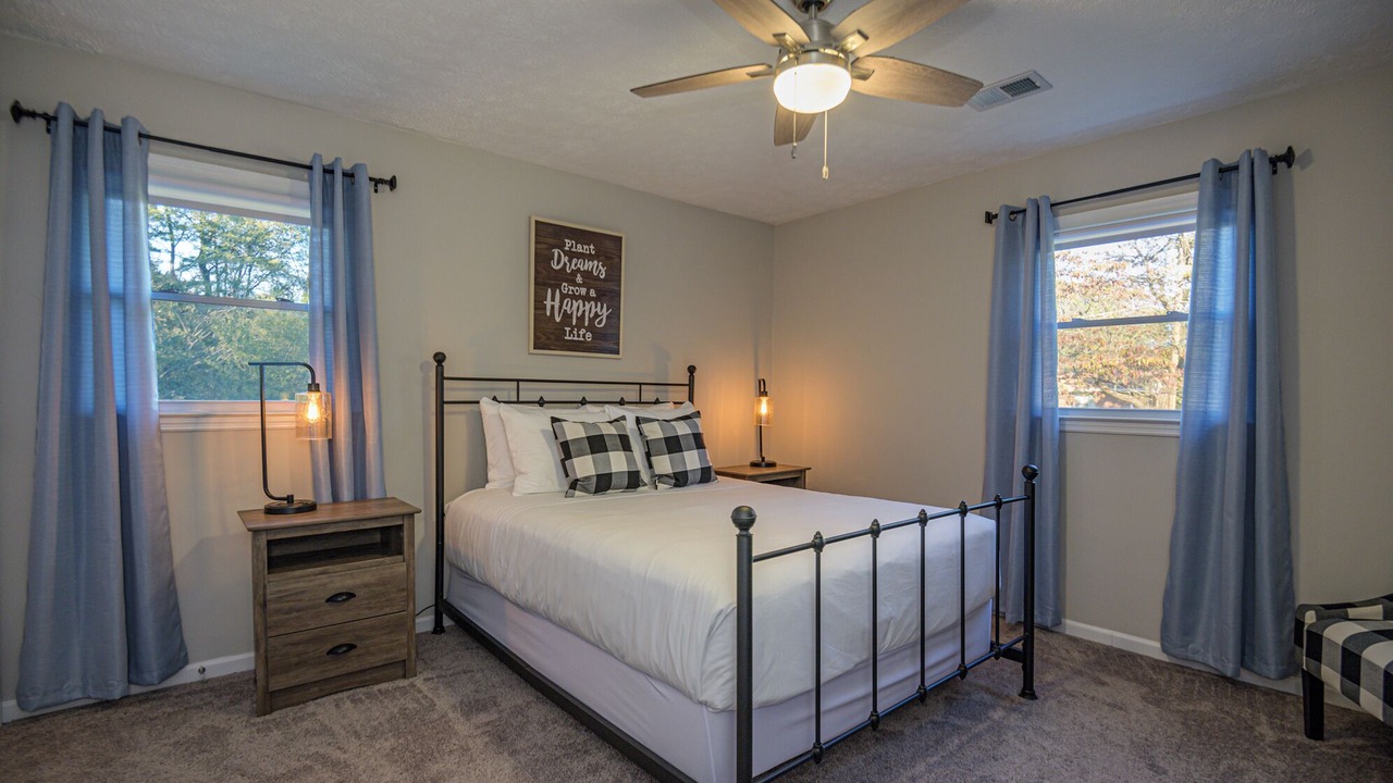 Photo of Others in Addison Heights