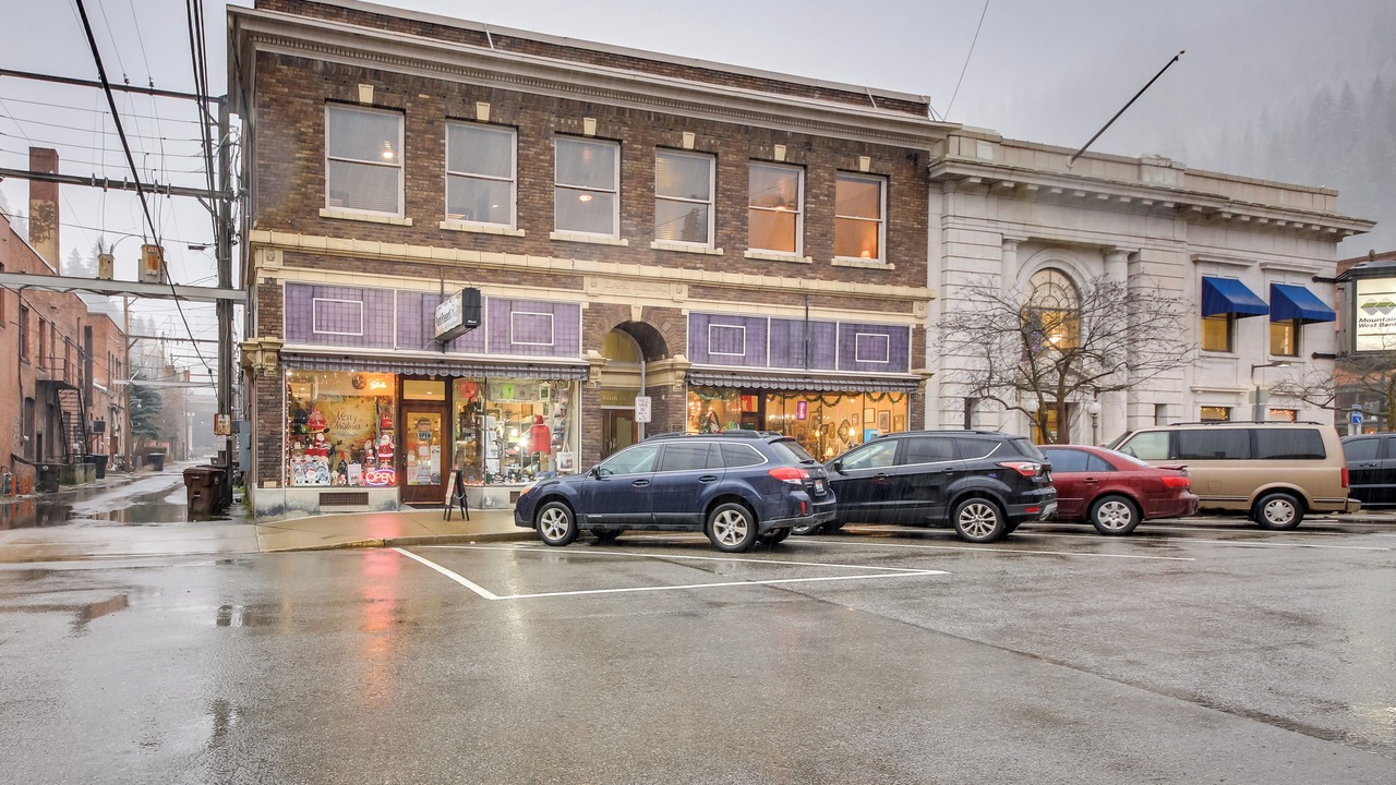Photo of Others in Wallace