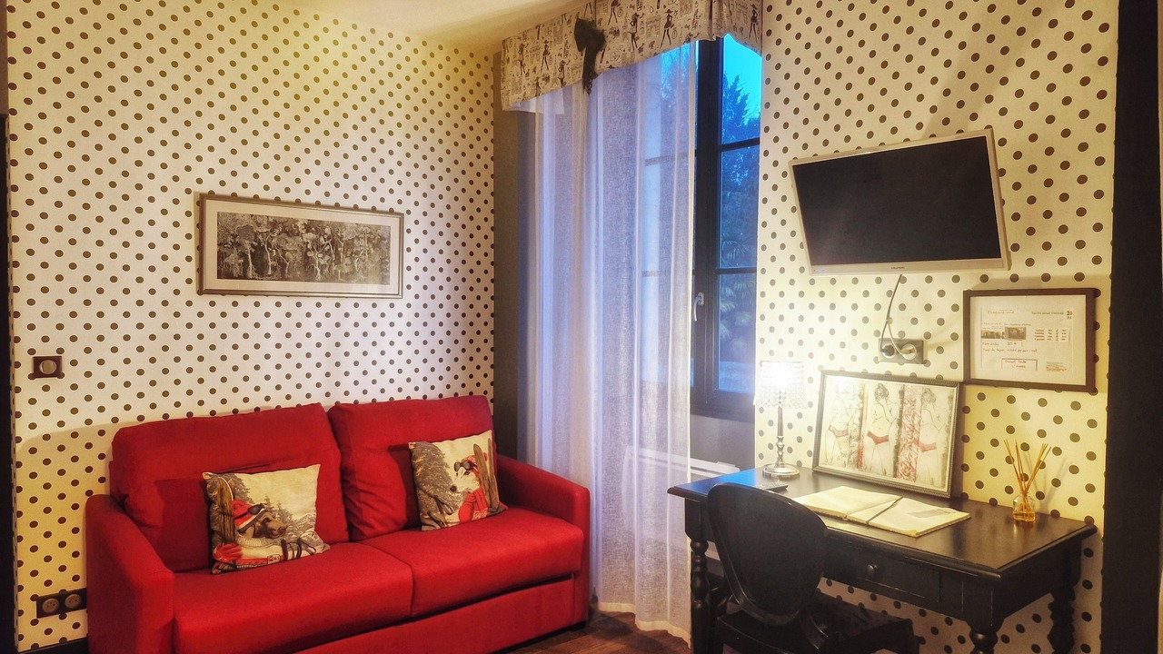 Photo of Bedroom in Oloron-Sainte-Marie