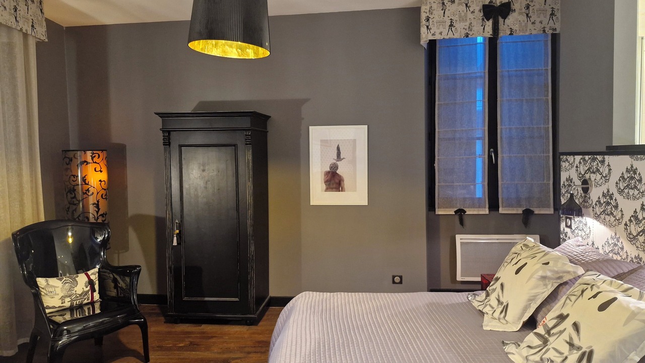 Photo of Bedroom in Oloron-Sainte-Marie