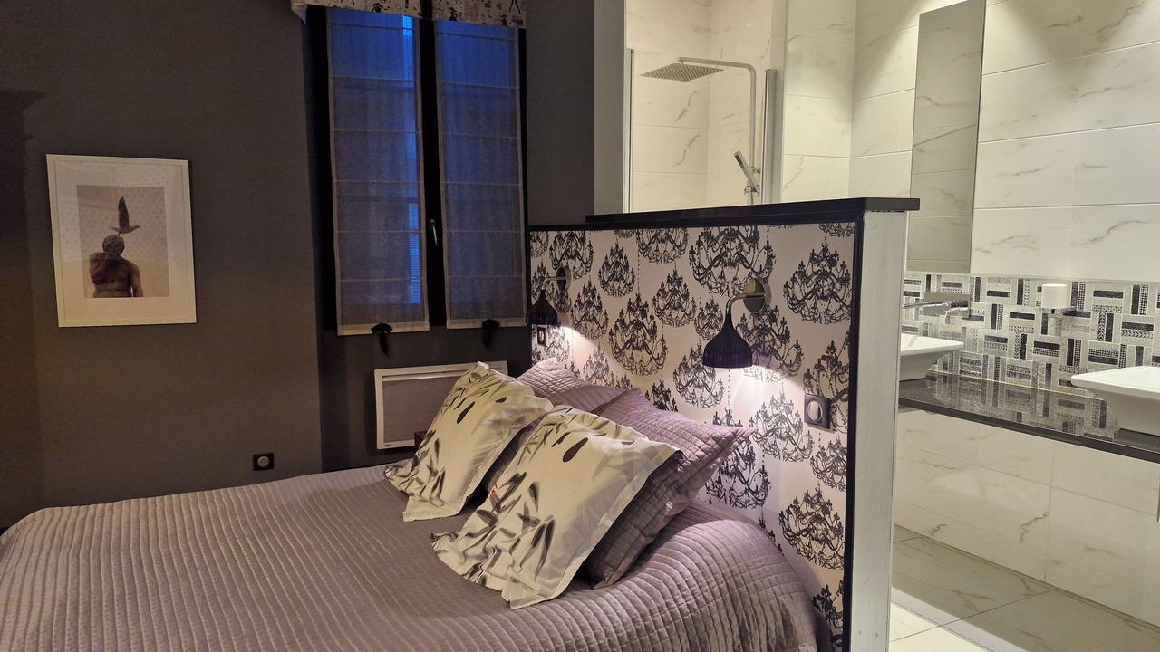 Photo of Bedroom in Oloron-Sainte-Marie