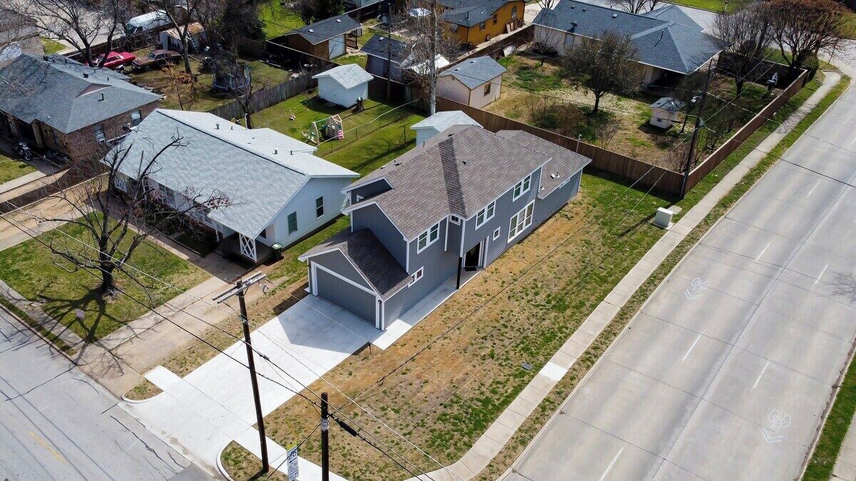 Photo of Others in Central Arlington