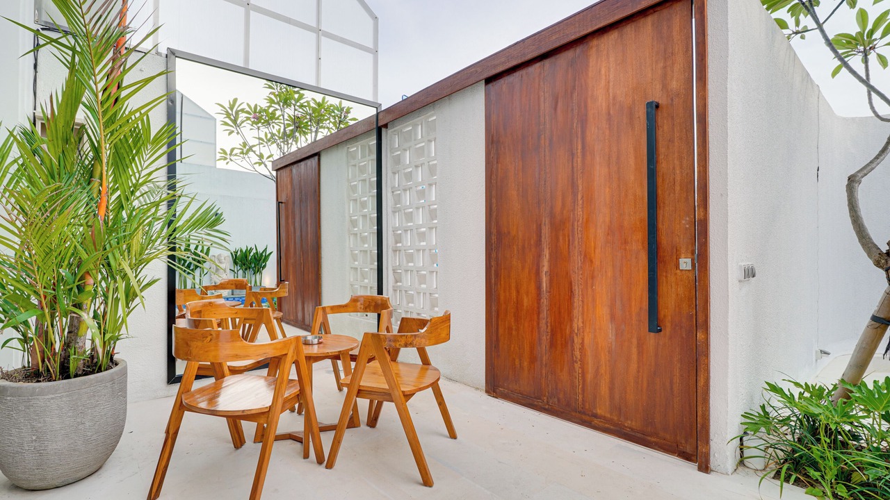 Photo of Patio Balcony in Padangsambian Klod