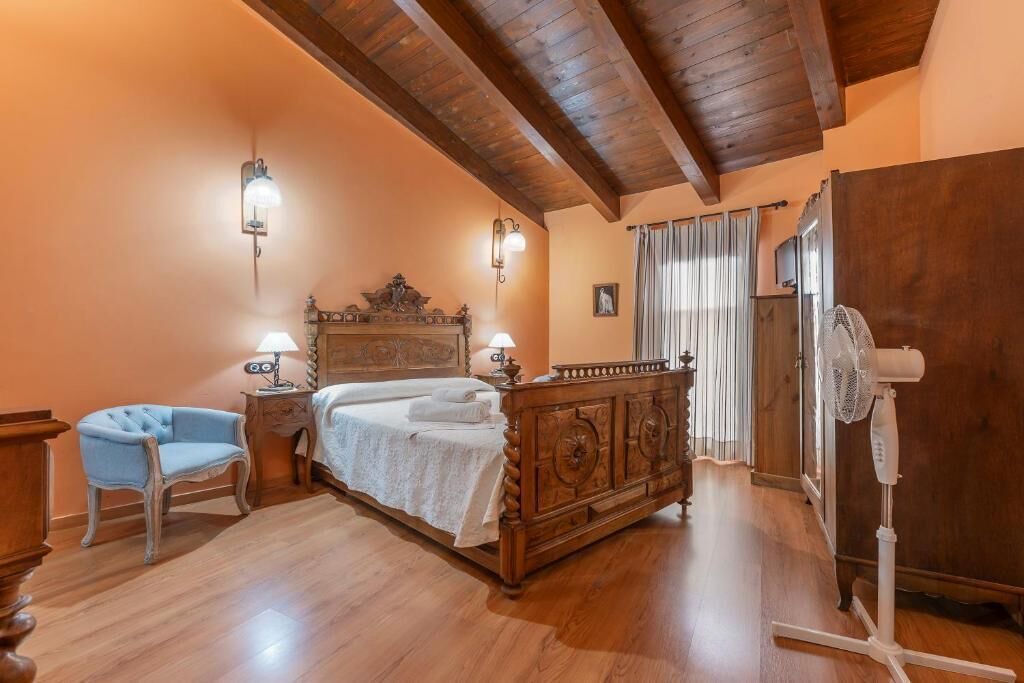 Photo of Bedroom in Libros