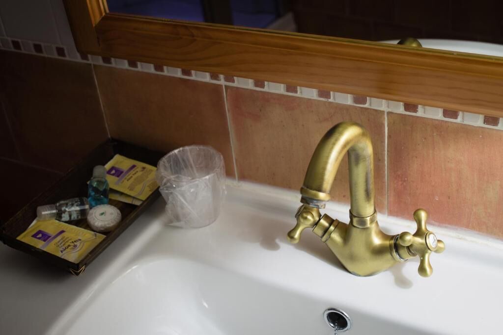 Photo of Bathroom in Libros