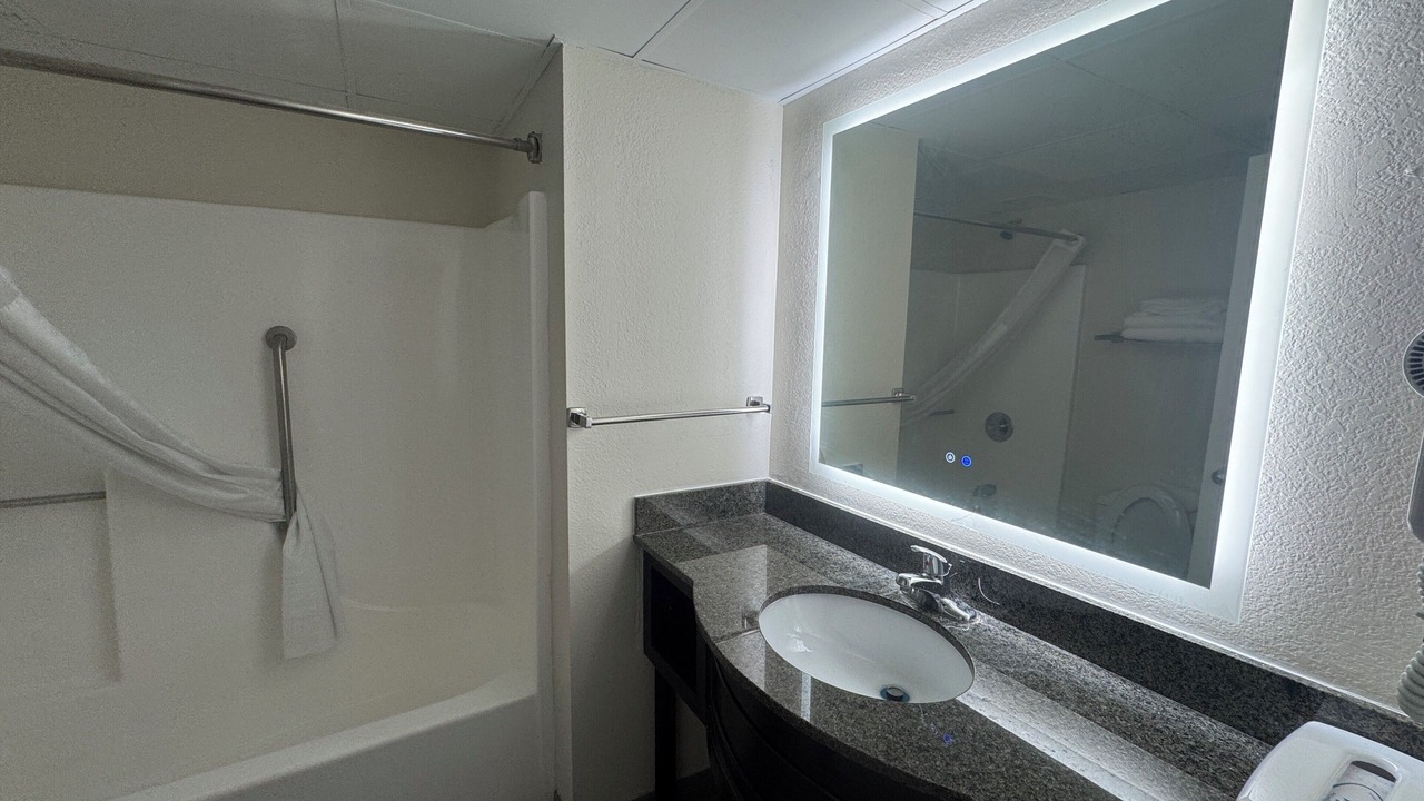 Photo of Bathroom in Festus