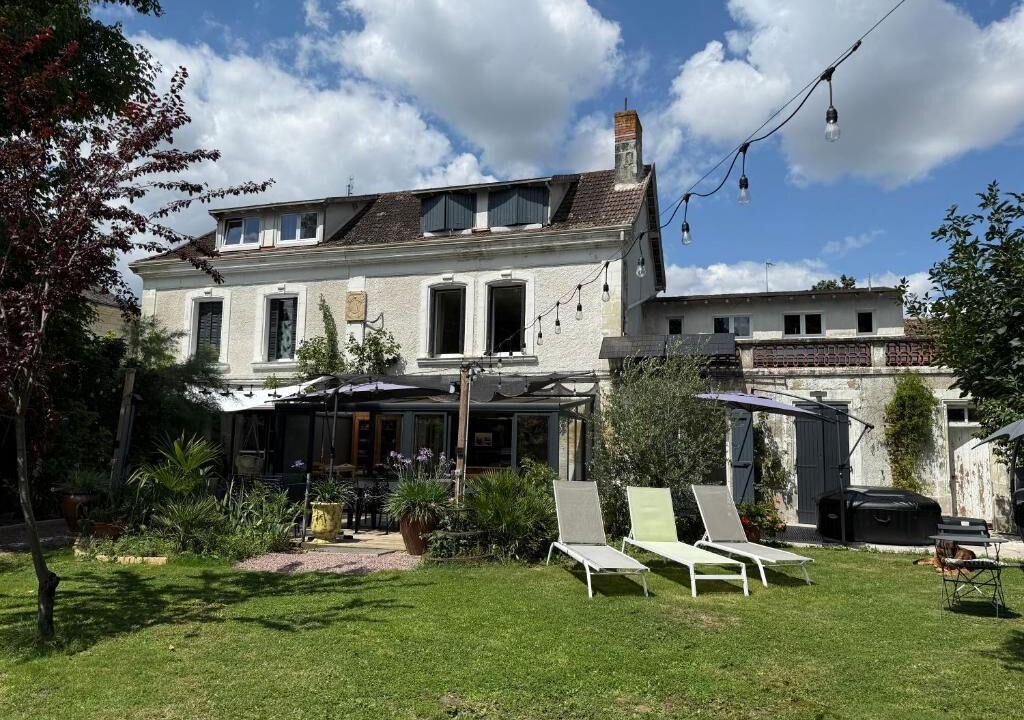Photo of Outdoor in Cenon-sur-Vienne