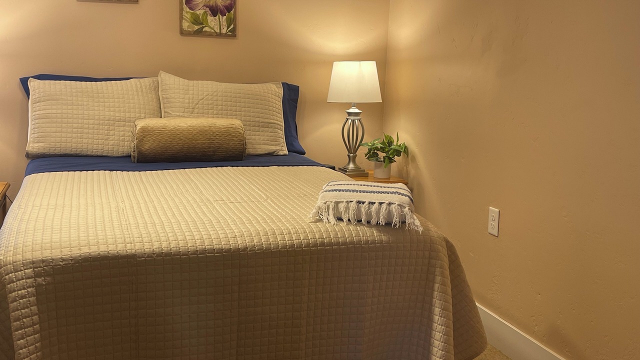 Photo of Bedroom in University District