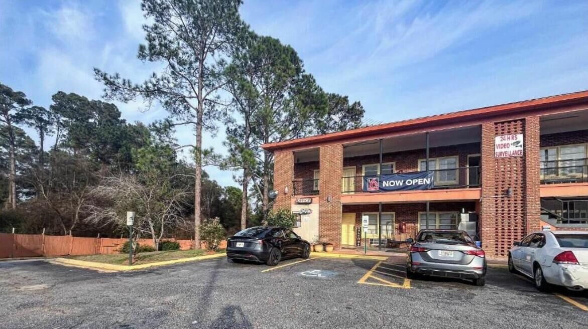 Photo of Others in Albany