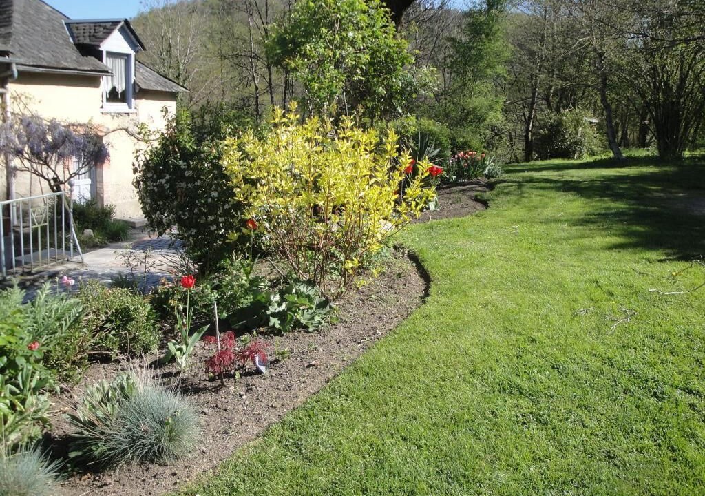 Photo of Outdoor in Ydes