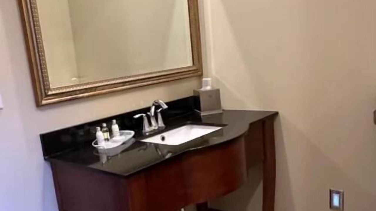 Photo of Bathroom in Gettysburg