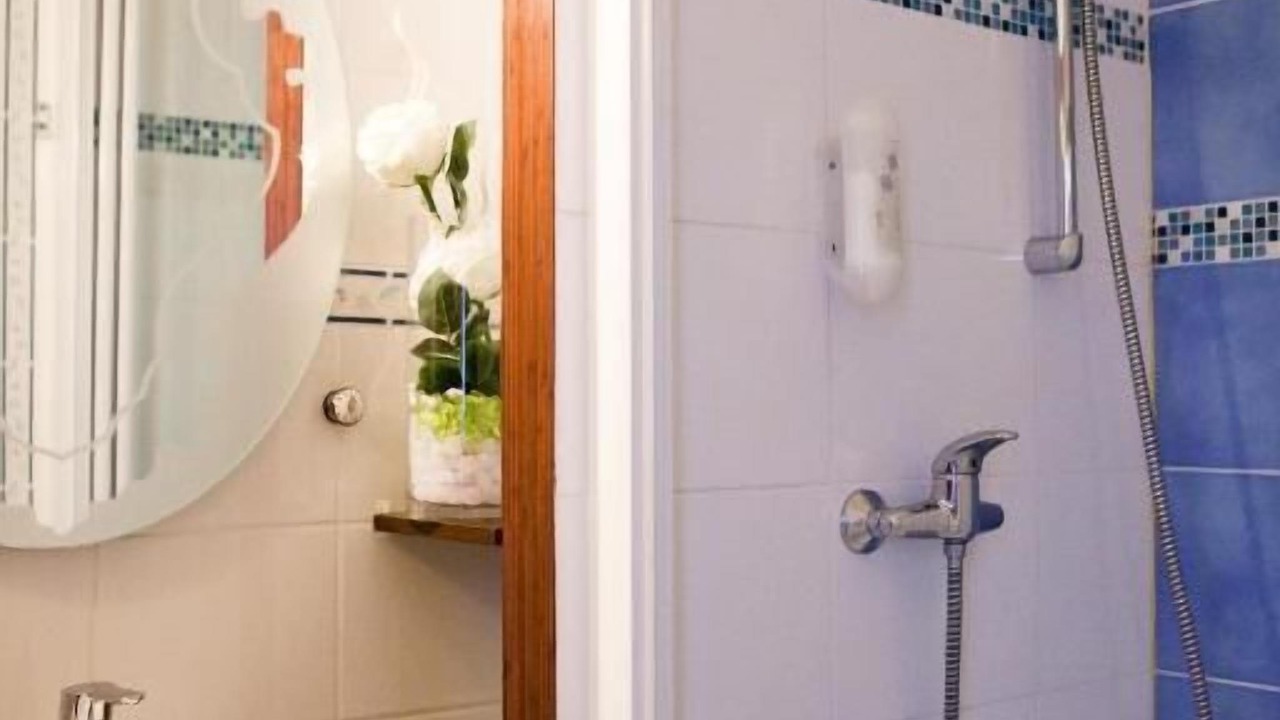 Photo of Bathroom in Richebourg - Saint-Clement