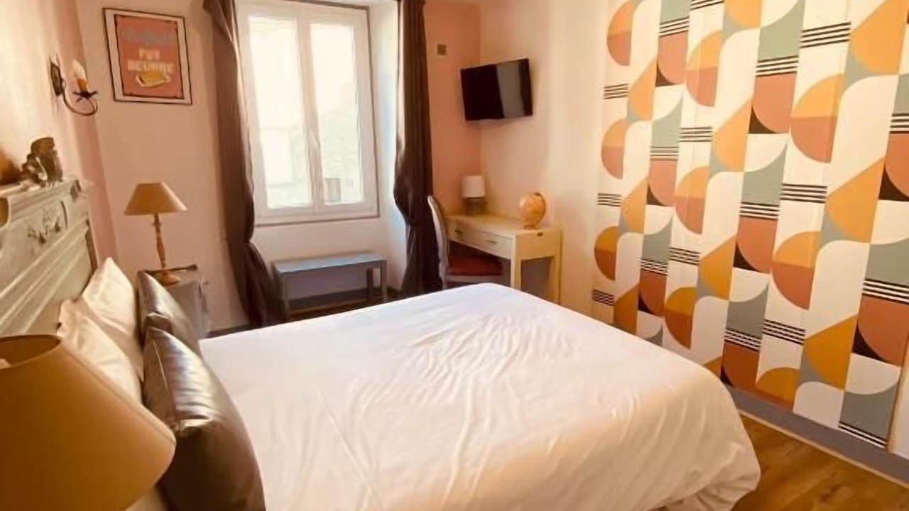 Photo of Bedroom in Richebourg - Saint-Clement