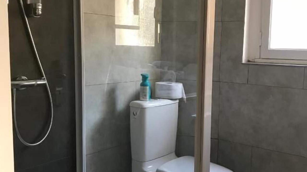 Photo of Bathroom in Richebourg - Saint-Clement