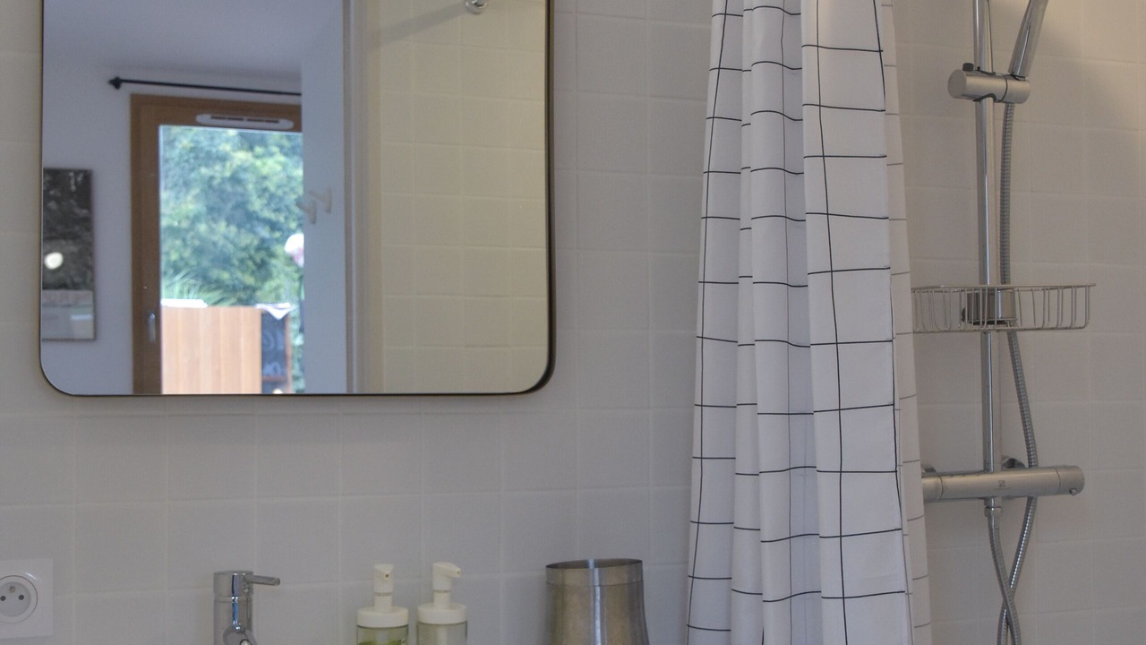 Photo of Bathroom in Guilhemery
