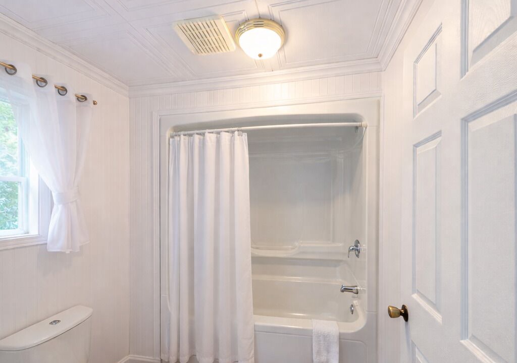 Photo of Bathroom in Thetford Mines